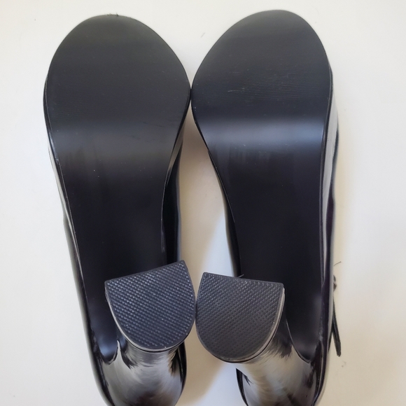 NEW Black Patent Leather Mary Jane Heels - Picture 6 of 6